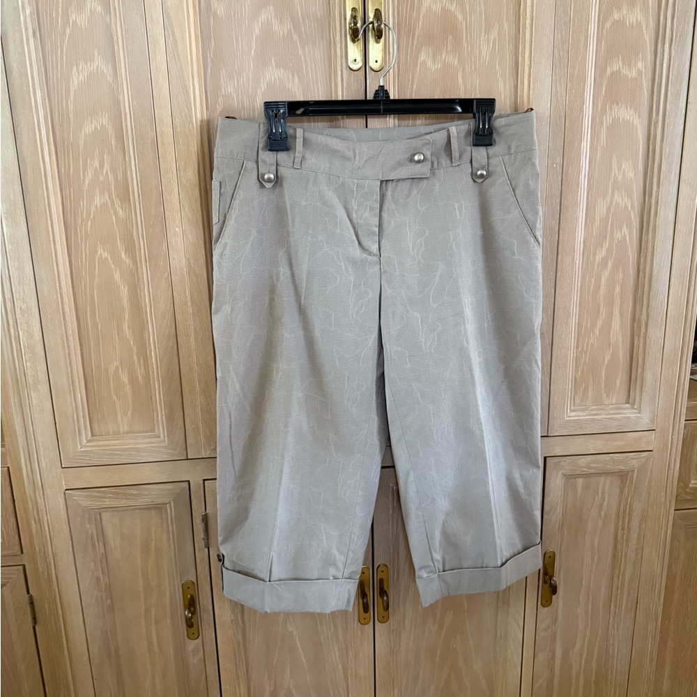 Primera Beige Capri Pants – NEW!